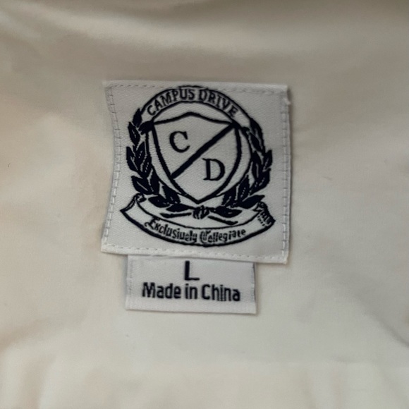 Campus Drive - University of Texas - Button Up Long Sleeve Shirt - Size: Large - Picture 3 of 8